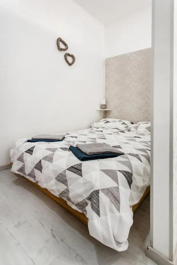 Central Downtown Apartment Budapest 0*,